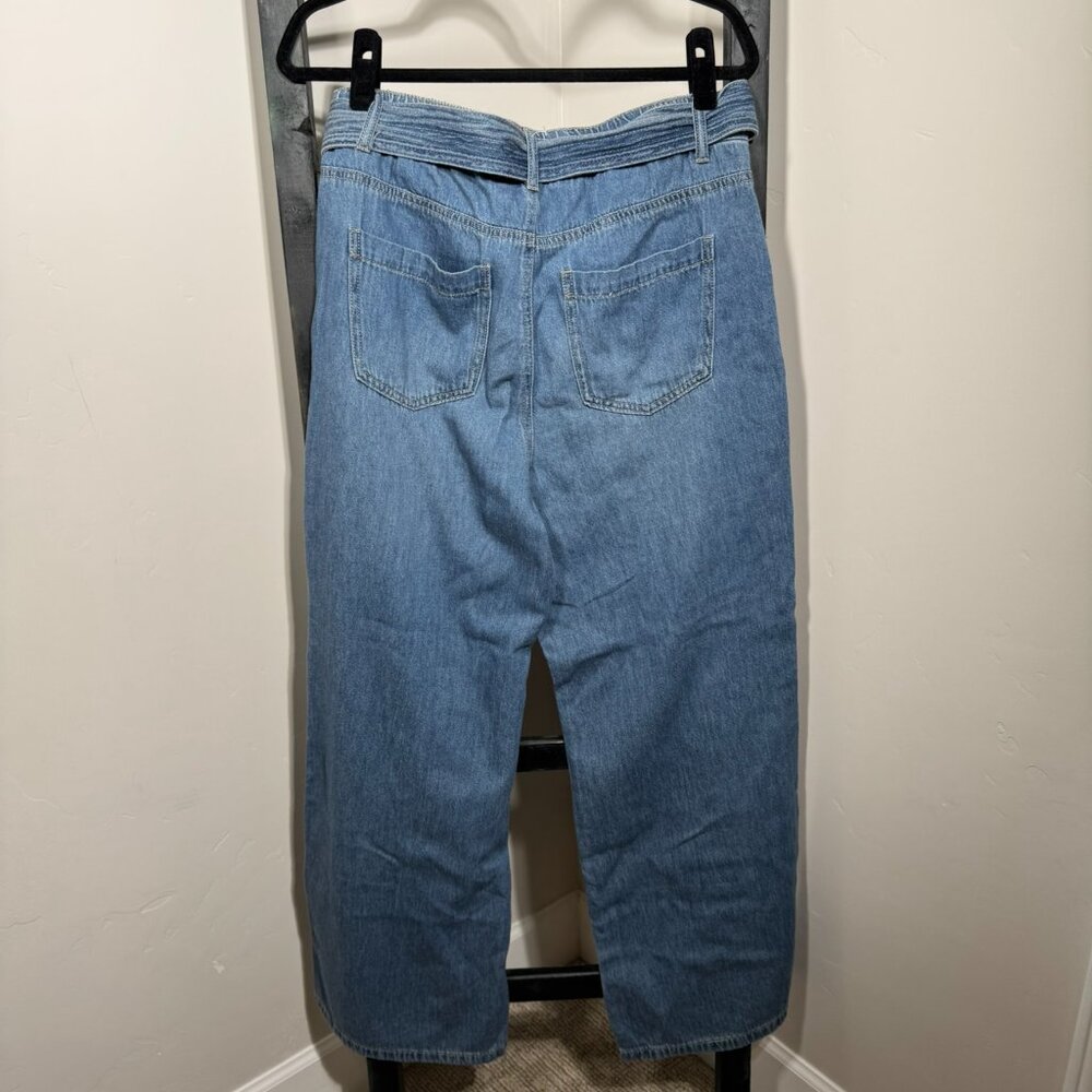 Dictionary High-Rise Wide-Leg Jeans with Tie Belt – Light Wash Denim NWT - Picture 4 of 6